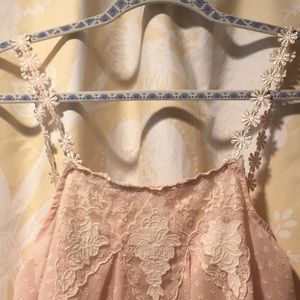 Daisy strap tank top